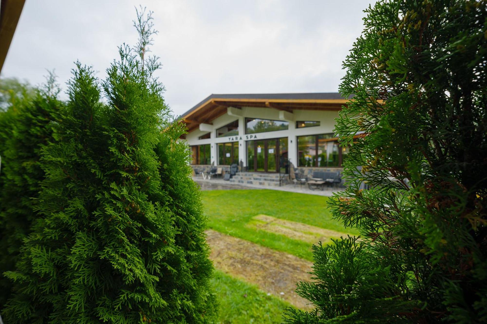 Hotel Yara Viseu de Sus Exterior photo